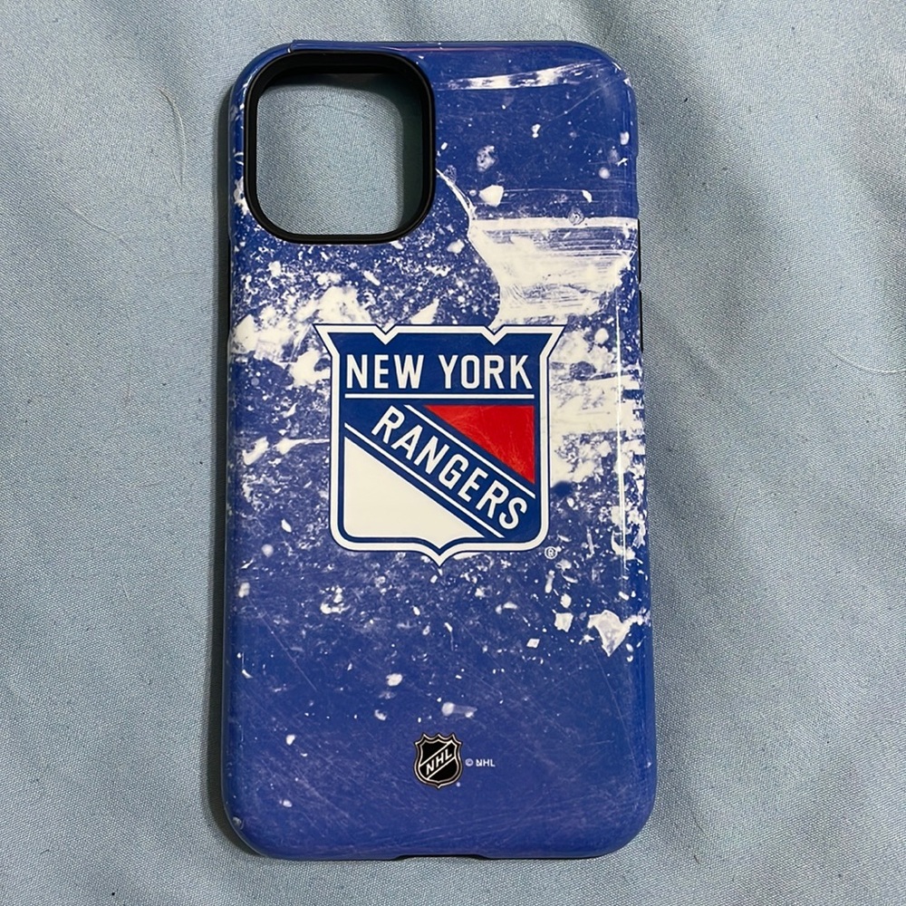 Official NHL New York Rangers Frozen Design iPhone Case.